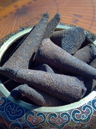 Myrrh-Incense-Cones.