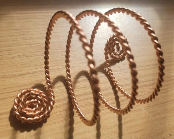 Copper Spirals 333 MHZ Cubit Ladies Copper Tensor Wire Bracelet Bangle - Image 5